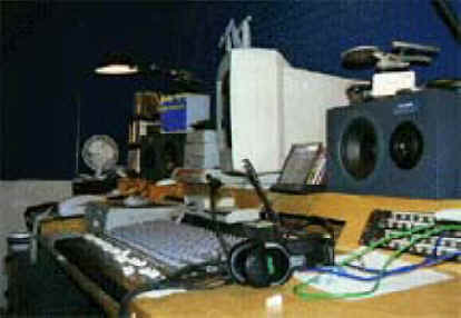 SGrantStudio.jpg.jpg (14438 bytes)