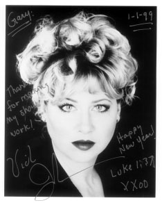 Victoria Jackson.jpg (22020 bytes)